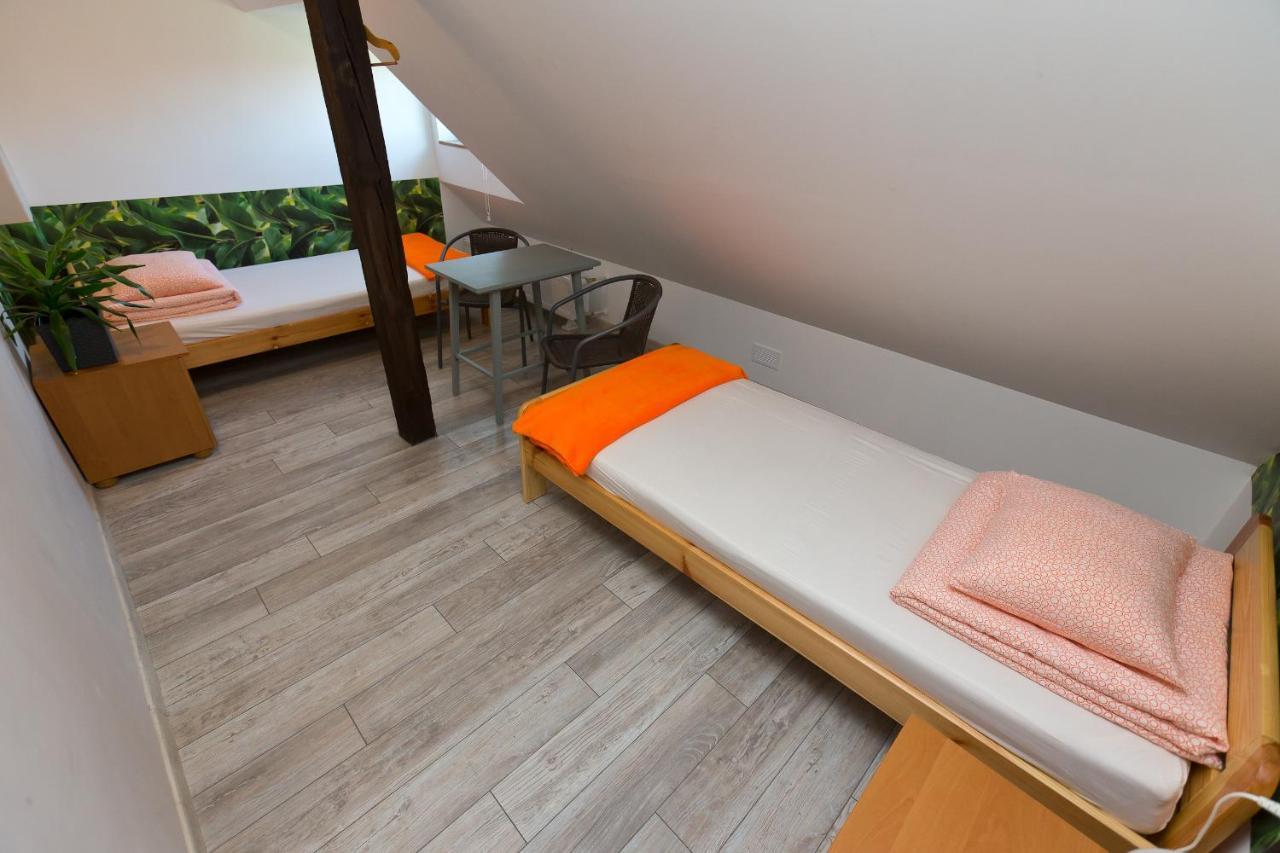 Easy Rider Hostel Wroclaw Exterior photo